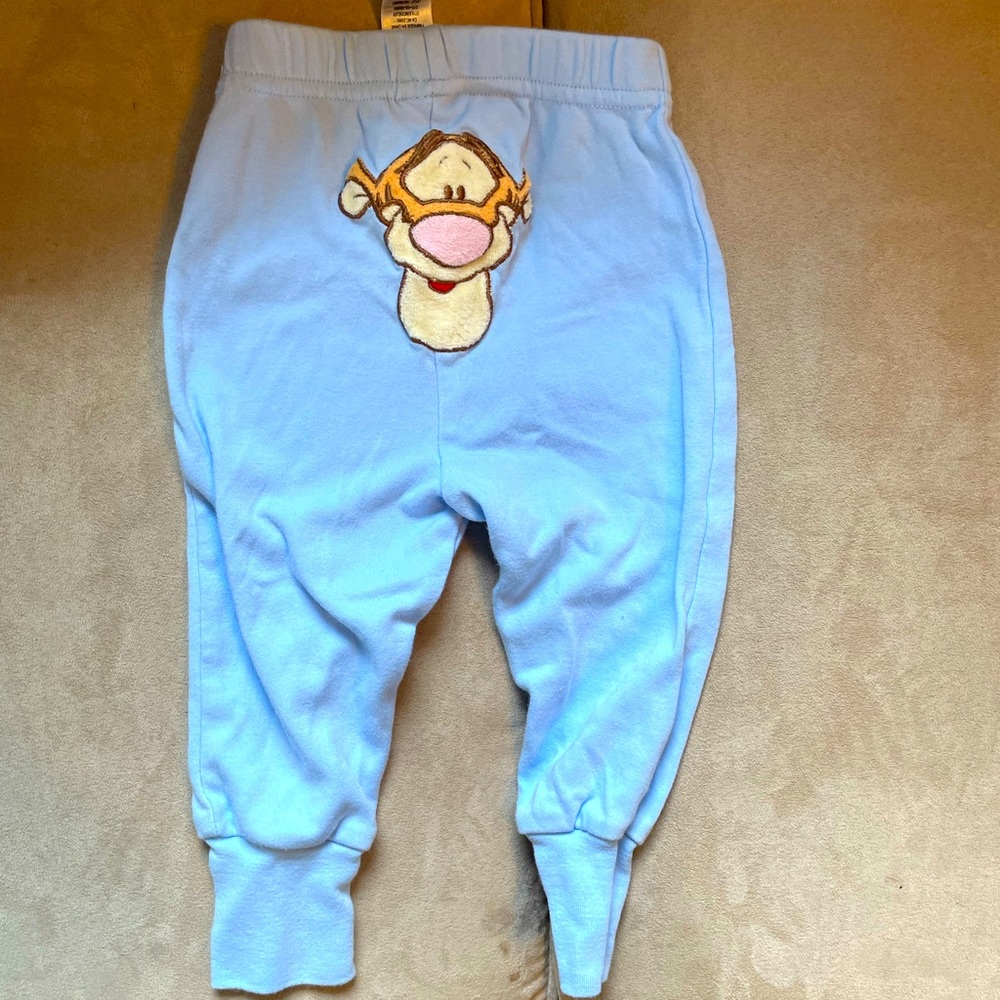 🌾 Disney Tigger 4 pc set - Picture 6 of 10